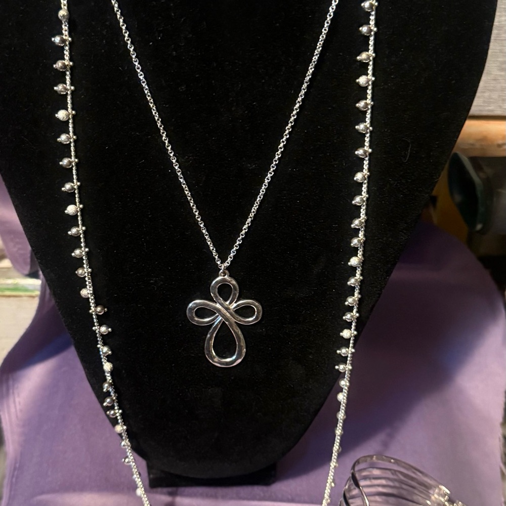 Stylish Silver Infinity Pendant Necklace
